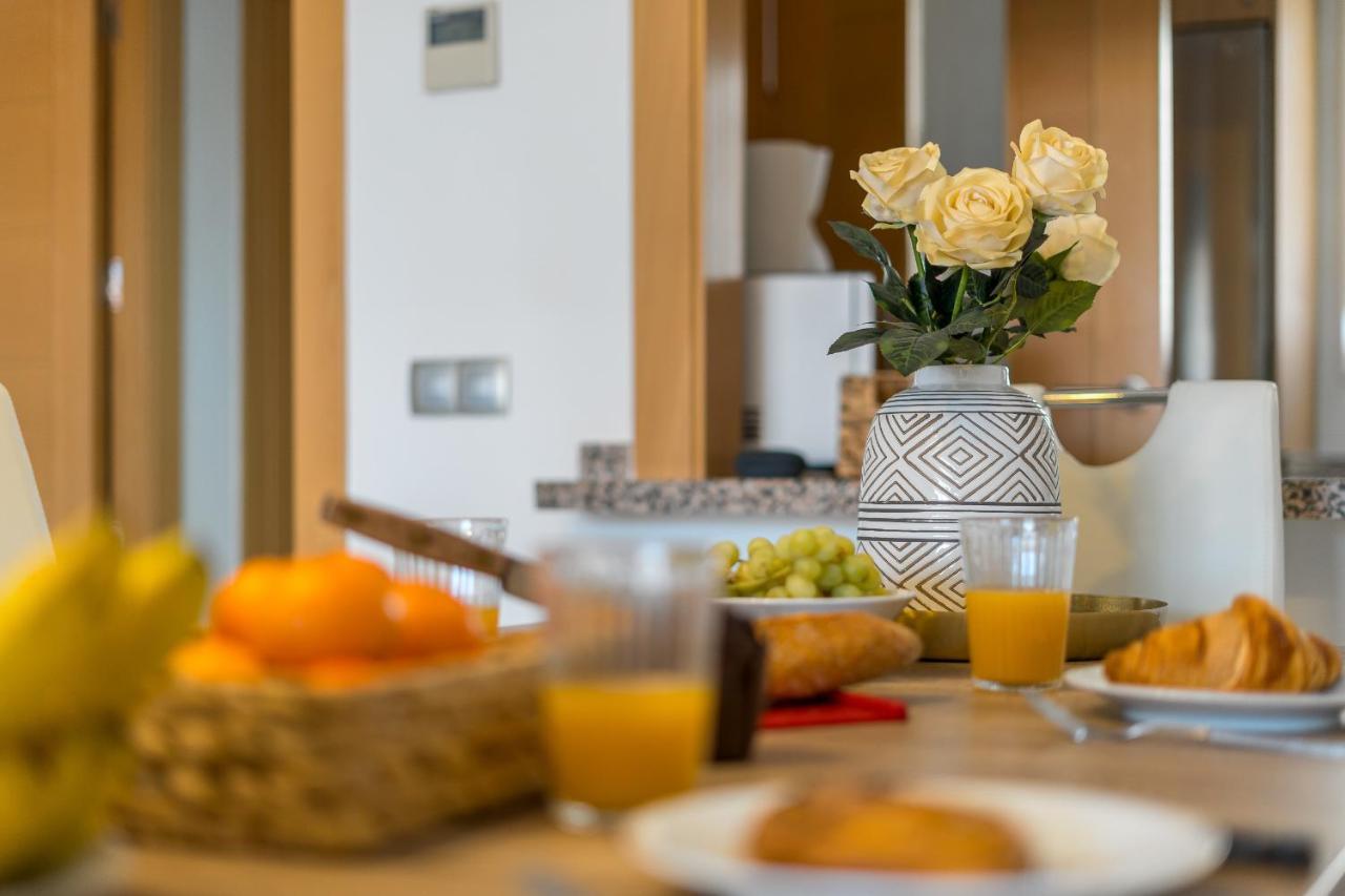 Modern Apartment With Large Terrasse, Bbq, Fast Wifi, 2 Pools 푸에르토 데 산티아고 외부 사진